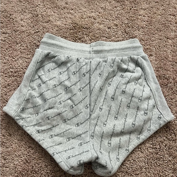 Champion reverse weave sweatshorts - Picture 2 of 4
